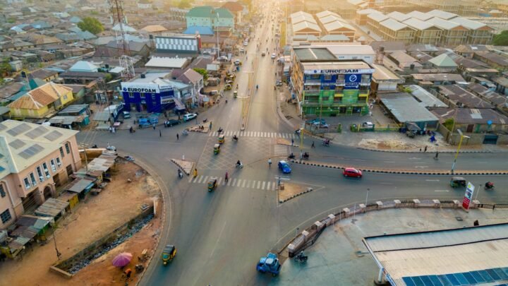 How to Find an Escort in Ejigbo: A First-Timer’s Guide to Browsing, Contacting and Booking Respectfully